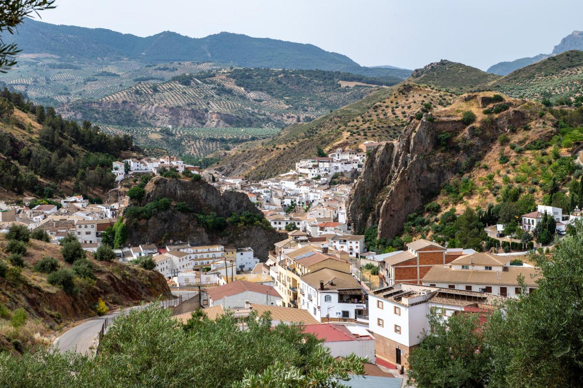 Alojamiento Turistico Loma Alta Cambil 외부 사진